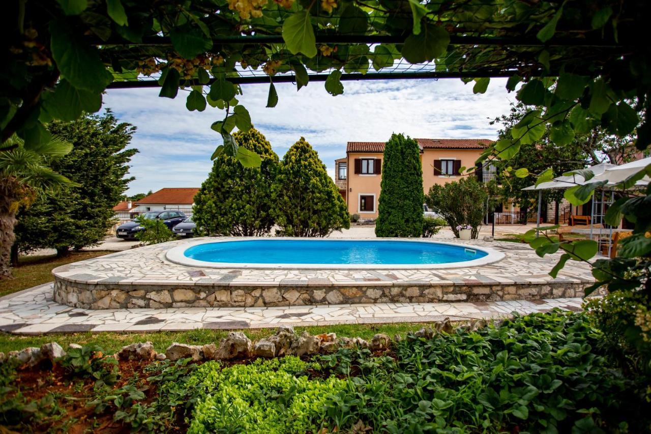 Apartmani Jurman Matohanci Esterno foto