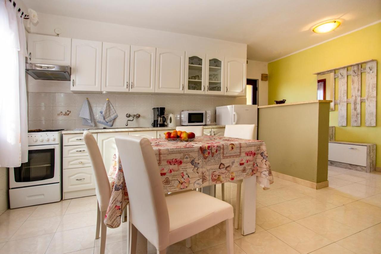 Apartmani Jurman Matohanci Esterno foto