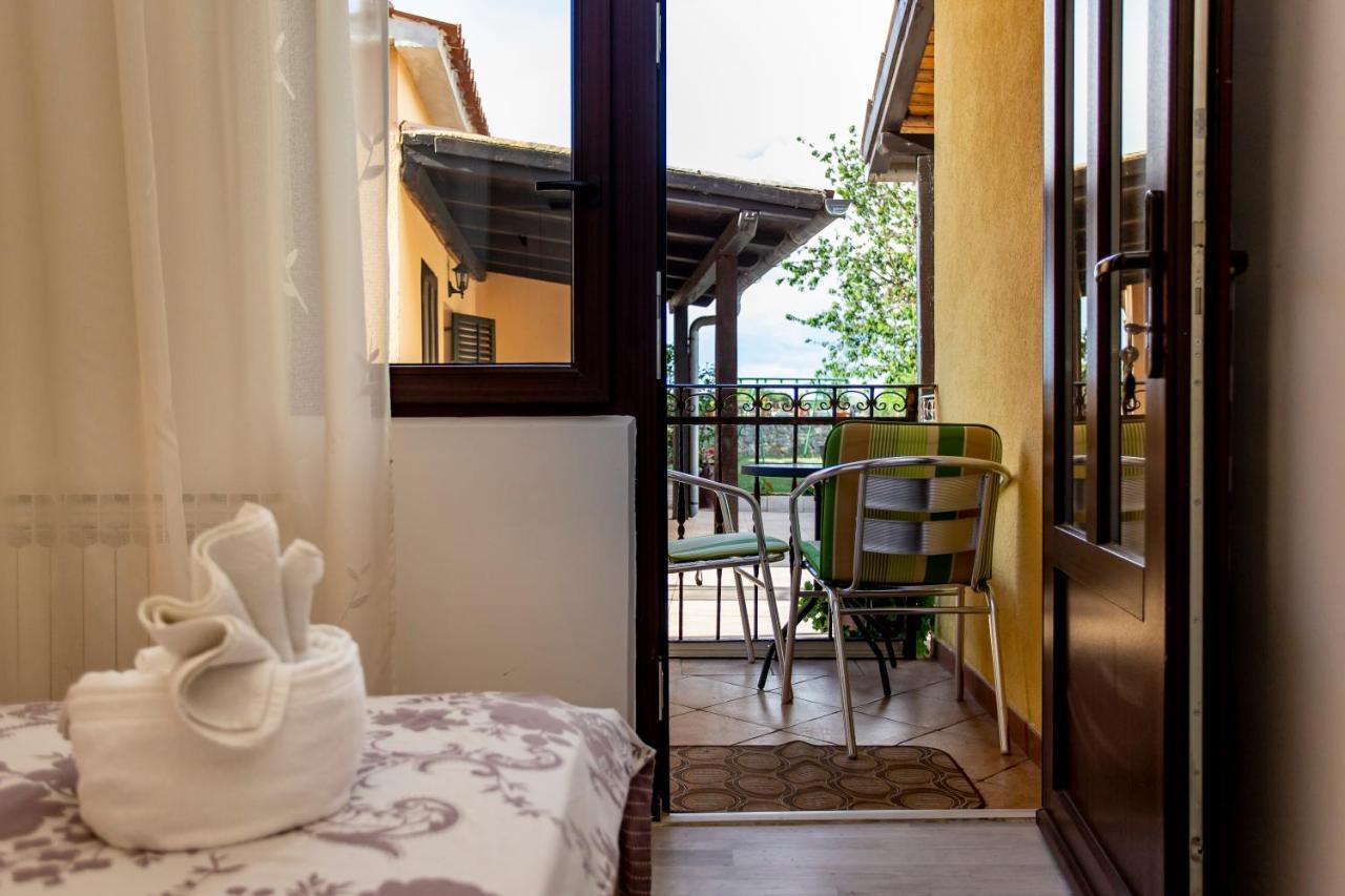 Apartmani Jurman Matohanci Esterno foto