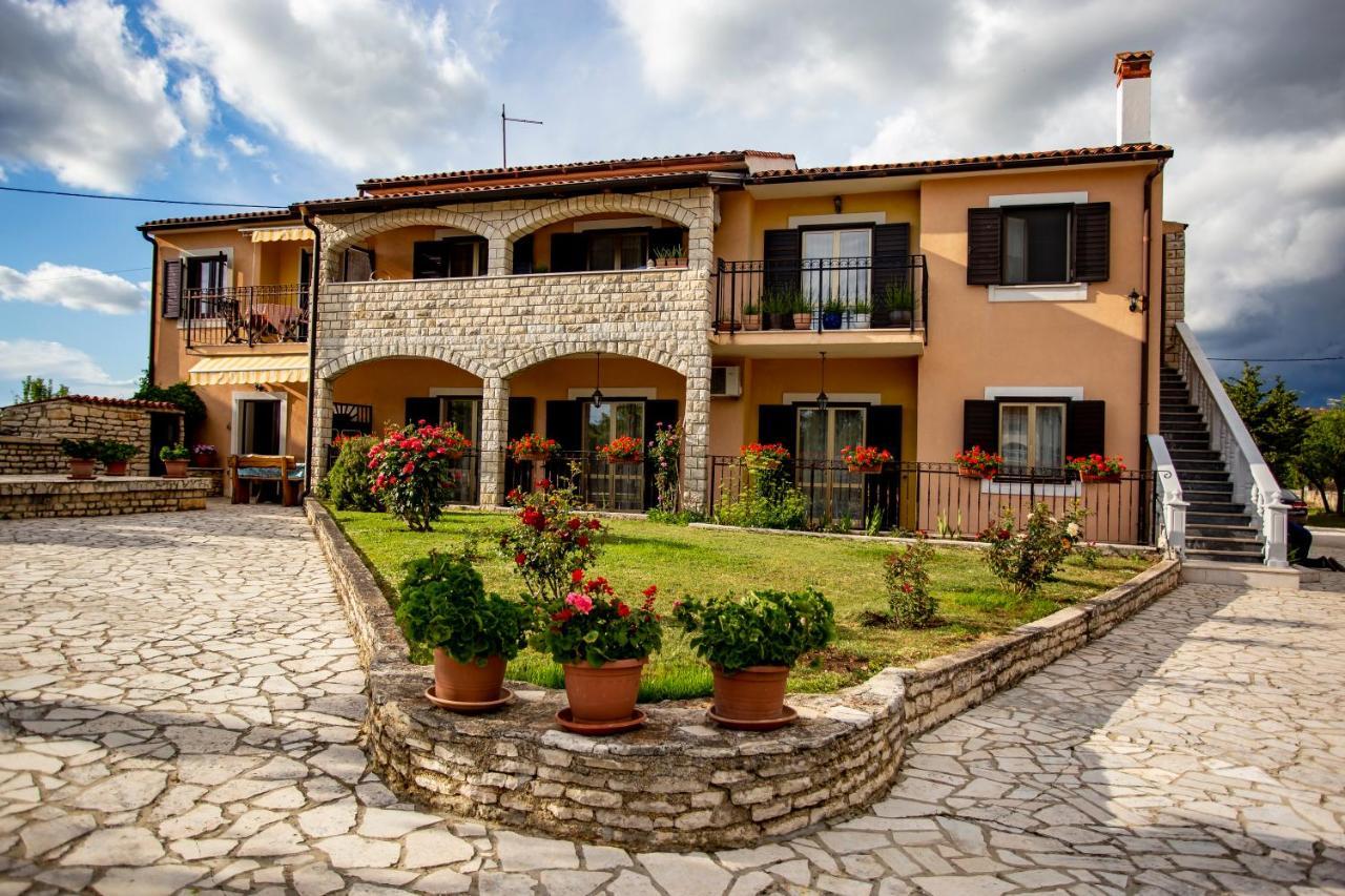 Apartmani Jurman Matohanci Esterno foto